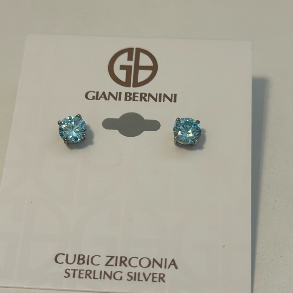 🎉 Sterling Silver Blue Cubic Zirconia Stud Earrings 🎉